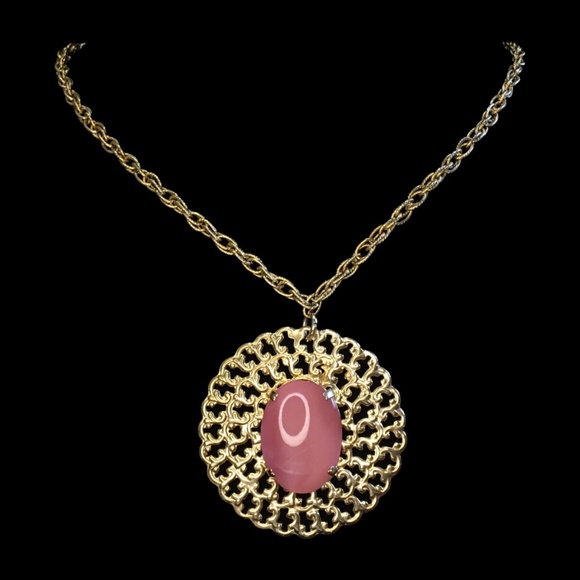 Vintage Pink Stone Gold Sun Pendant Necklace - Picture 1 of 6